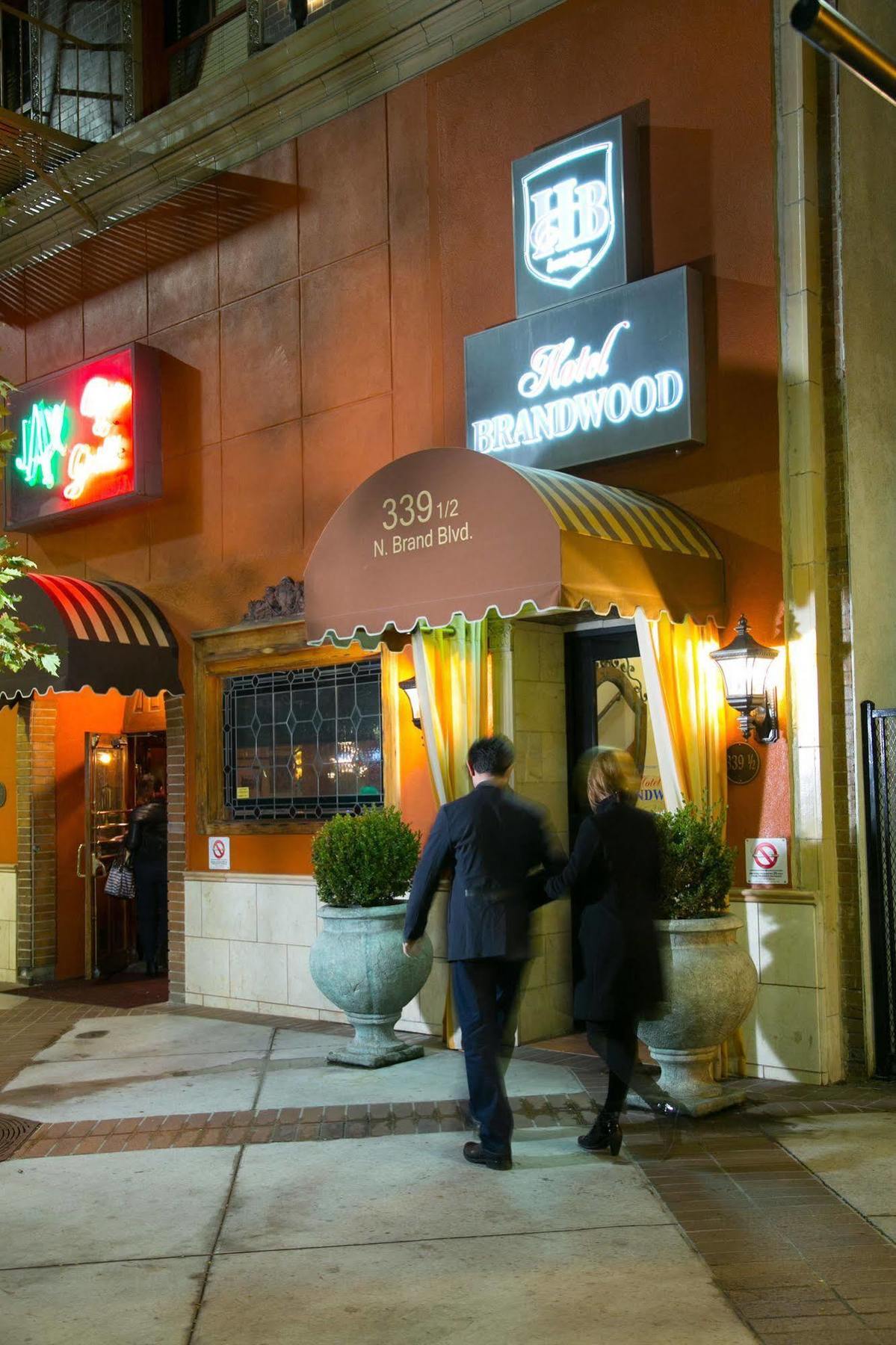 Brand Plaza Hotel Γκλέντεϊλ Εξωτερικό φωτογραφία
